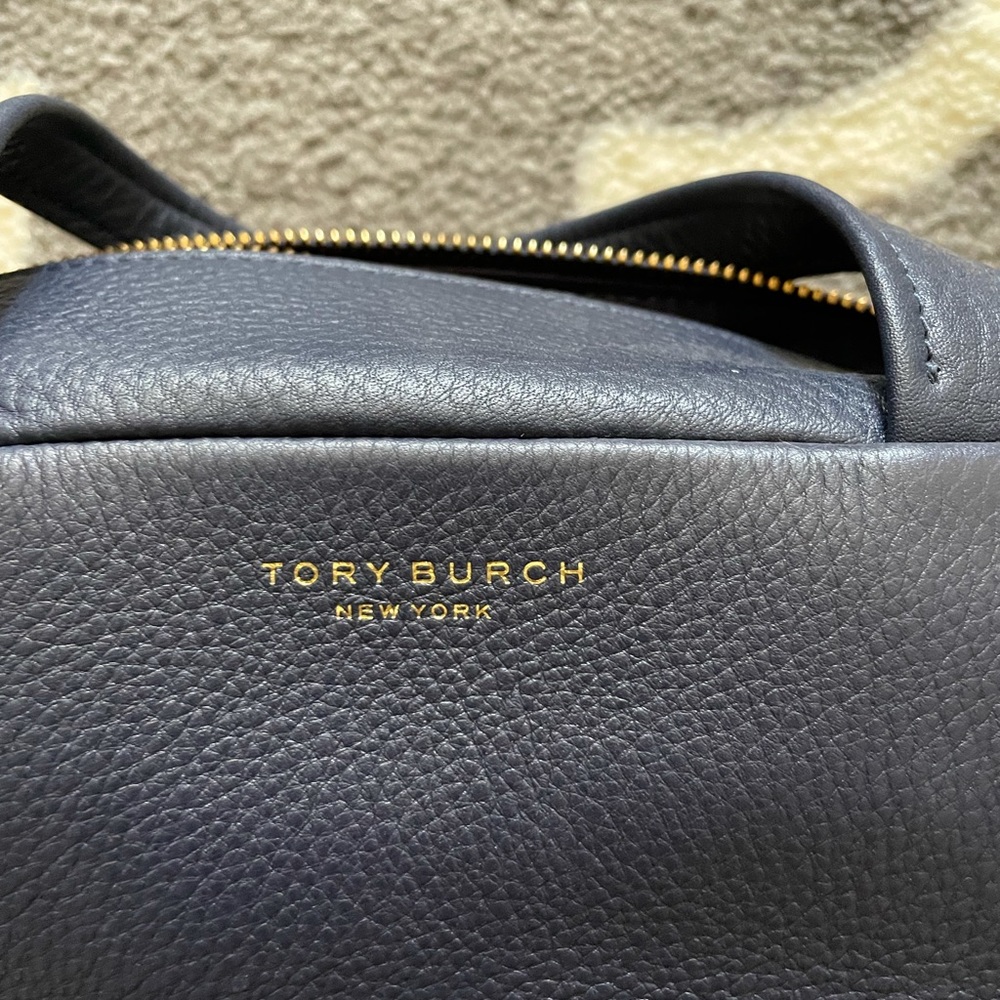 Tory Burch Navy Bag - Picture 3 of 4